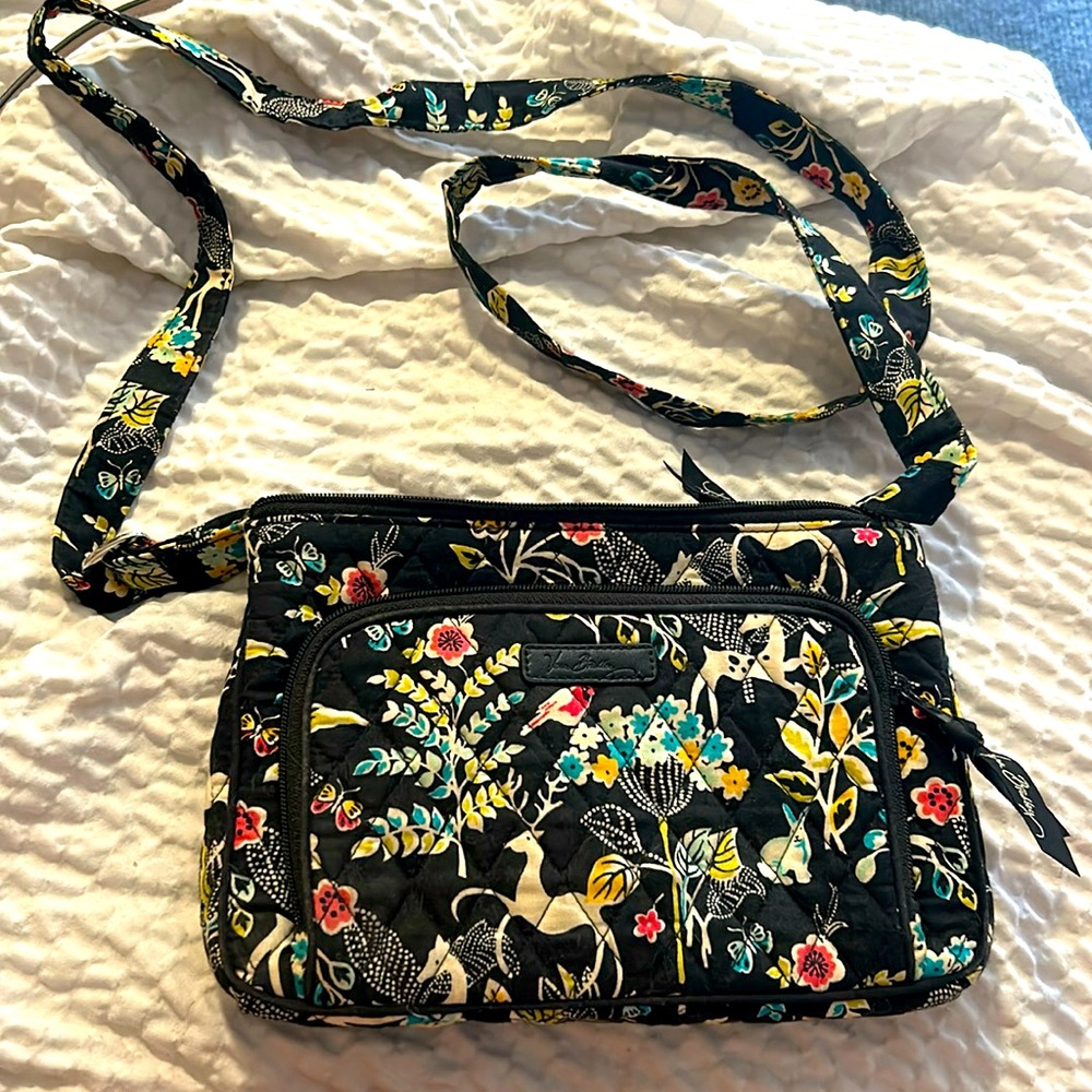 VERA BRADLEY SMALL CROSSBODY